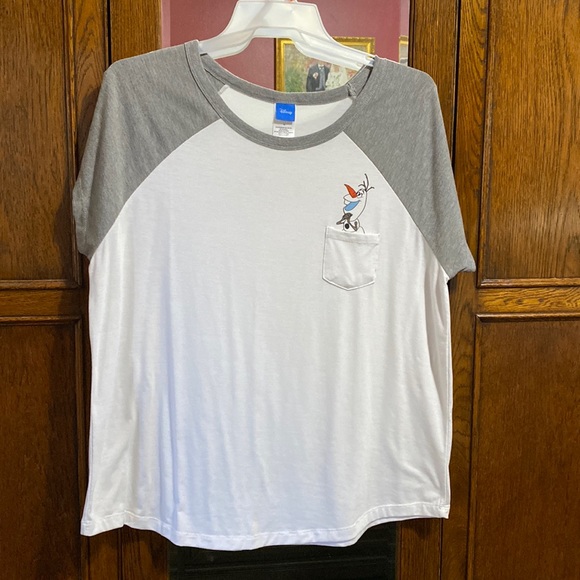 Disney Tops - EUC Disney Olaf 3X